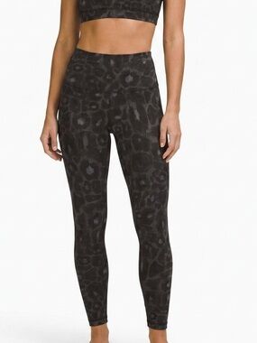 LULULEMON | ⁠ALIGN HR CROP 23” WILD THING CAMO DEEP COAL